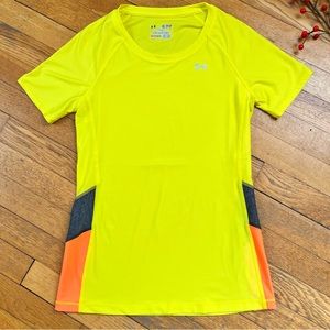 UNDER ARMOUR Athletic Top